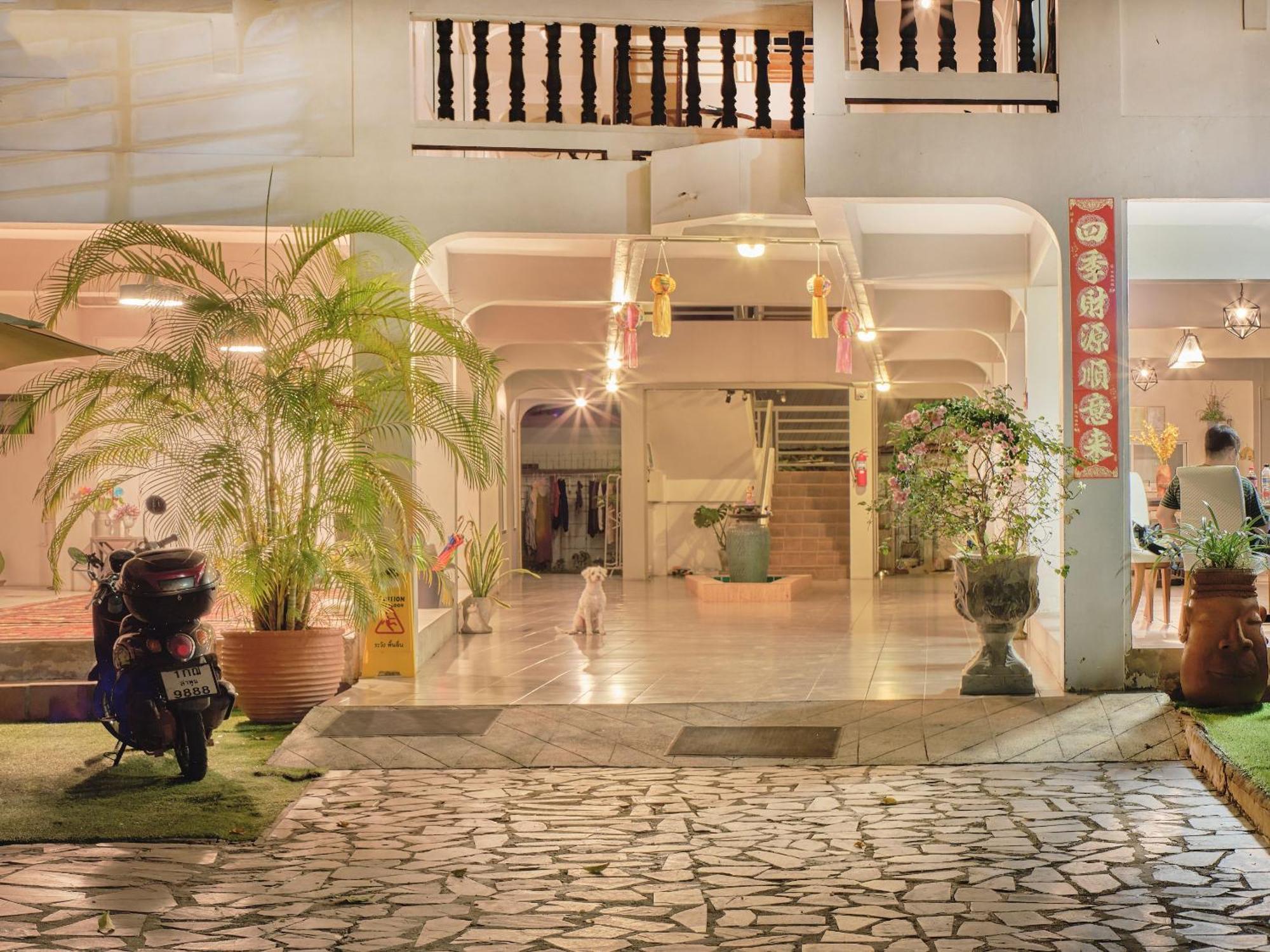 Chiangmai Inn Guesthouse เชียงใหม่ ภายนอก รูปภาพ