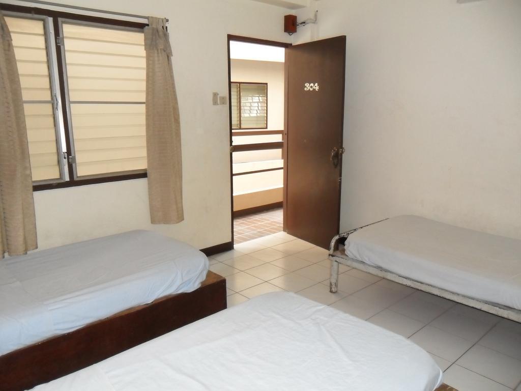 Chiangmai Inn Guesthouse เชียงใหม่ ภายนอก รูปภาพ