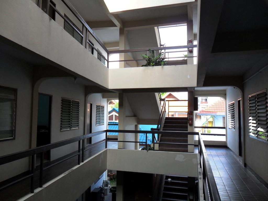 Chiangmai Inn Guesthouse เชียงใหม่ ภายนอก รูปภาพ