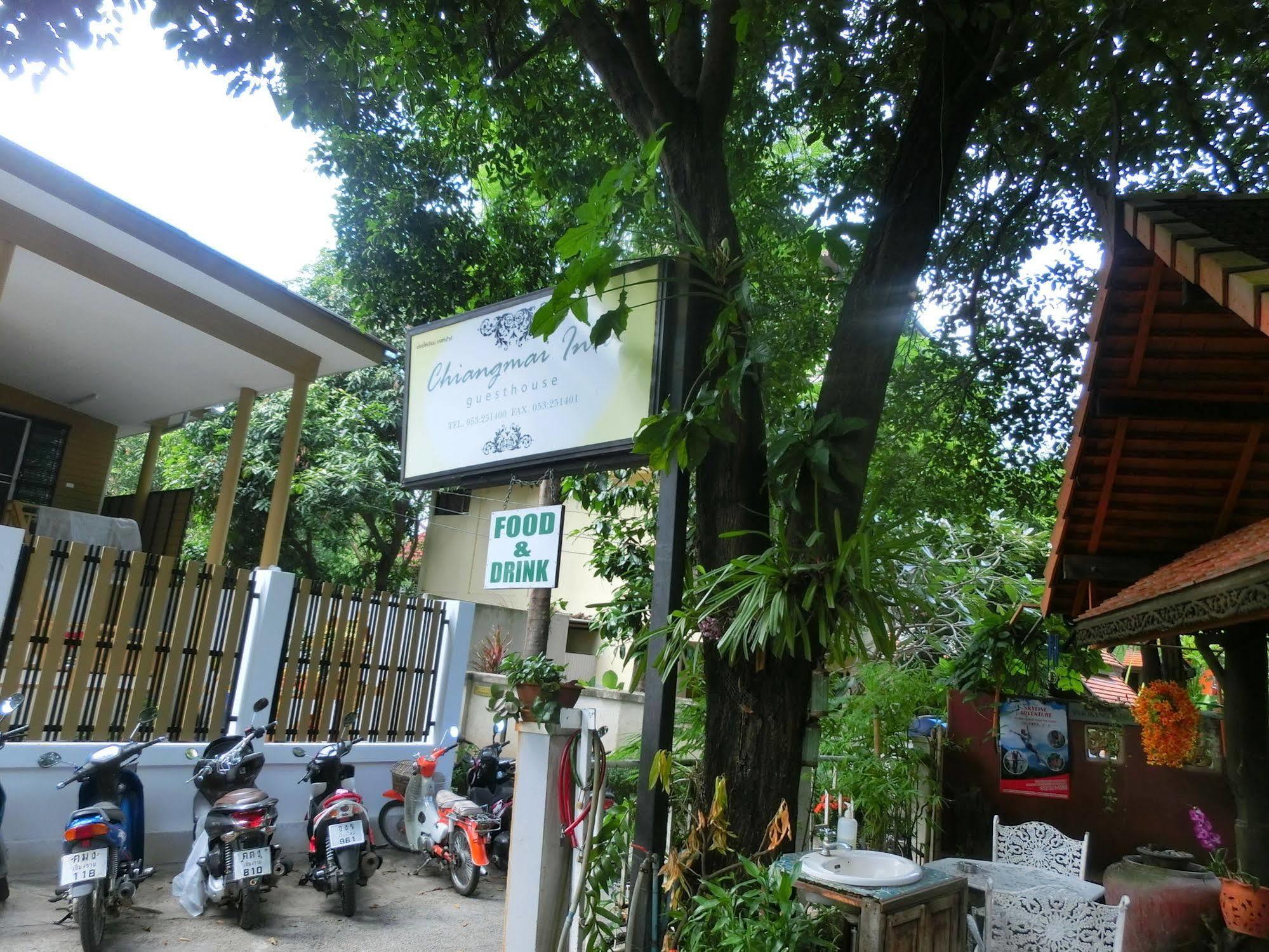 Chiangmai Inn Guesthouse เชียงใหม่ ภายนอก รูปภาพ